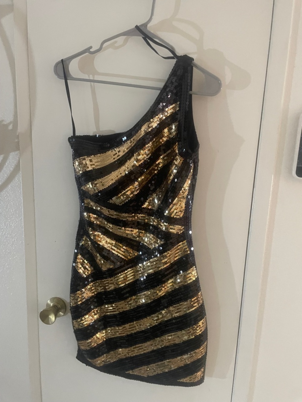bebe Black Gold Sequin One Shoulder Bodycon Mini Dress Small - Picture 4 of 8